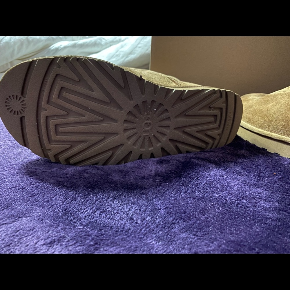 Boots - Picture 2 of 3